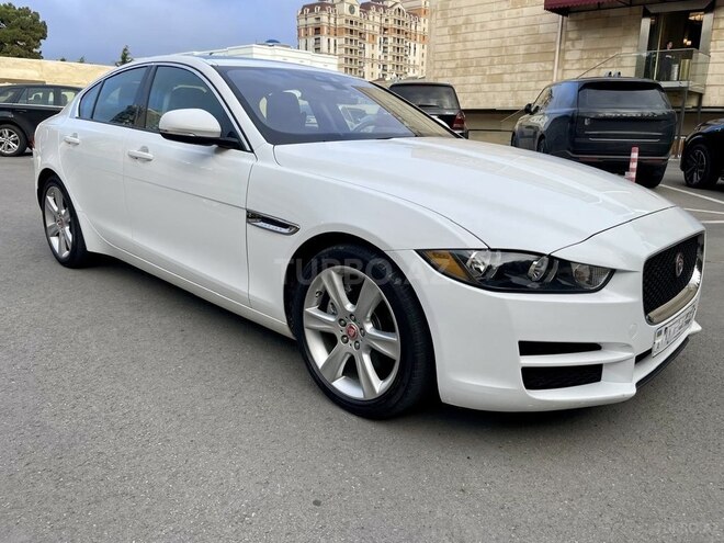 Jaguar XE-9
