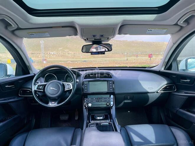Jaguar XE-19