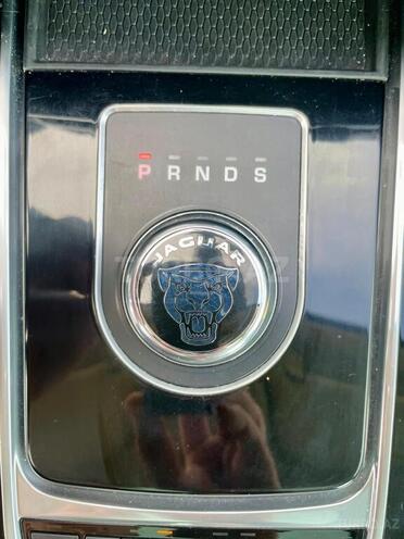 Jaguar XE-16