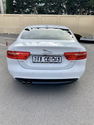 Jaguar XE-6