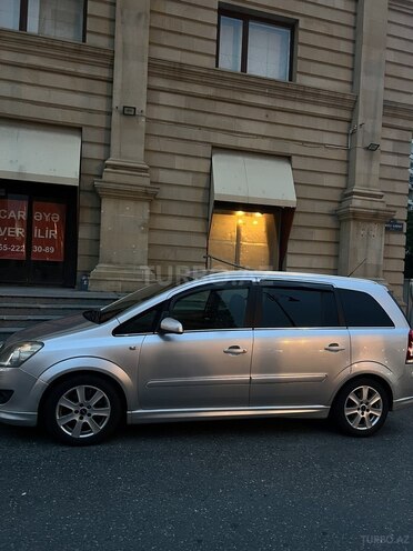 Opel Zafira-3