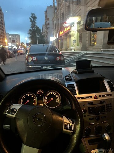 Opel Zafira-8