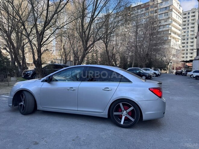 Chevrolet Cruze-15