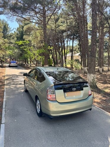Toyota Prius-6