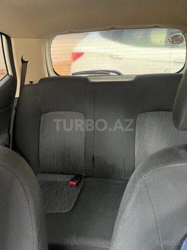 Hyundai i10-4