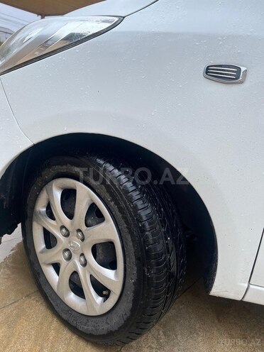 Hyundai i10-7