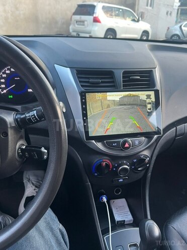 Hyundai Accent-8