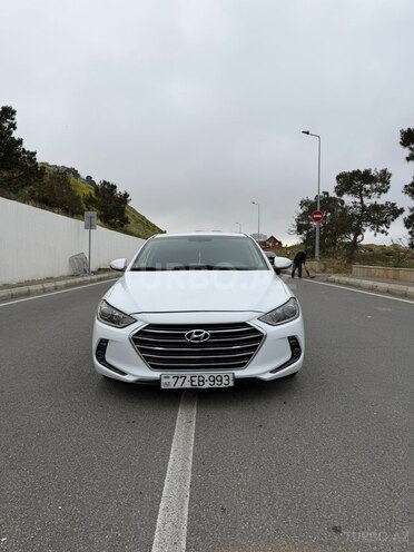 Hyundai Avante-2