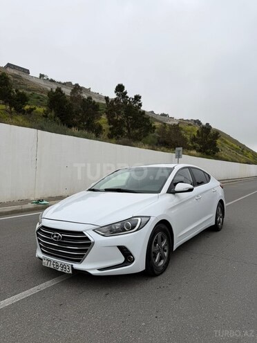Hyundai Avante-3
