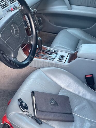 Mercedes E 280-6