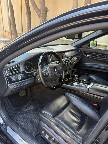BMW 750-9