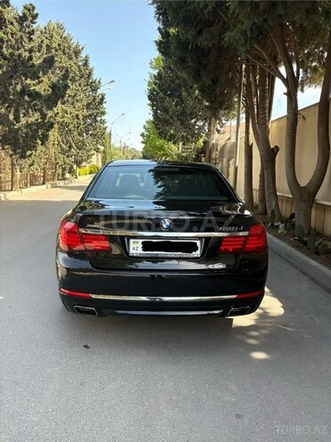 BMW 750-18