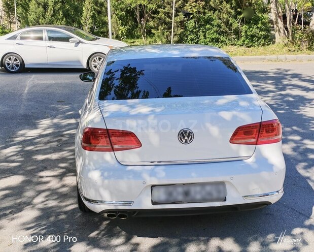 Volkswagen Passat-4