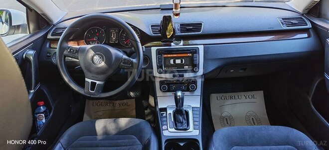 Volkswagen Passat-8