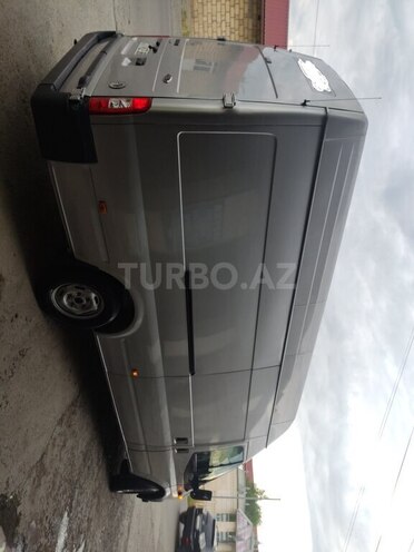 Ford Transit-20