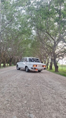 LADA (VAZ) 2106-4