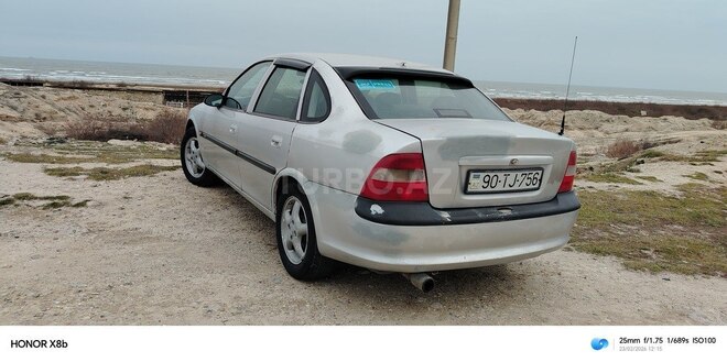 Opel Vectra-11