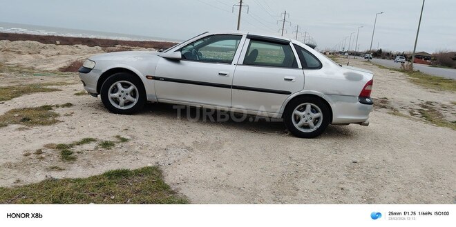 Opel Vectra-6
