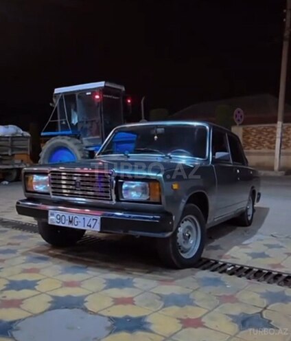 LADA (VAZ) 2107-4