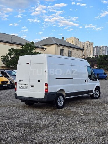 Ford Transit-7