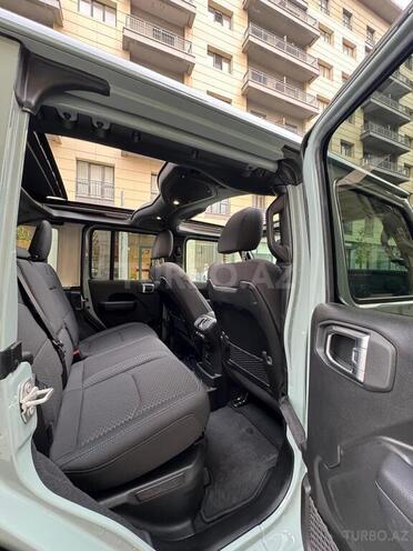 Jeep Wrangler-11