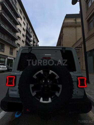 Jeep Wrangler-10