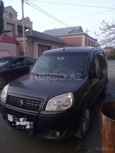 Fiat Doblo-4
