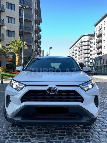 Toyota RAV4-13