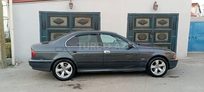 BMW 523-5