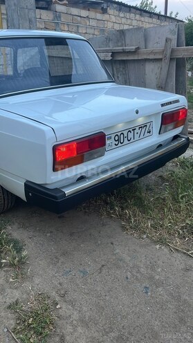 LADA (VAZ) 2107-2