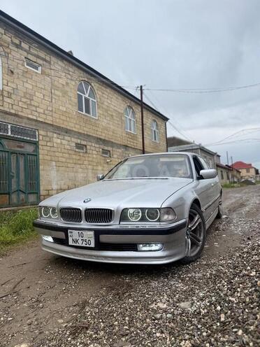BMW 728-13