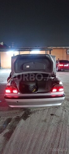 BMW 728-8