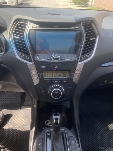 Hyundai Santa Fe-14