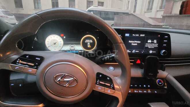 Hyundai Elantra-6