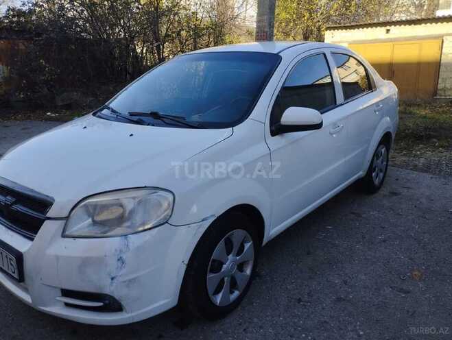 Chevrolet Aveo-7