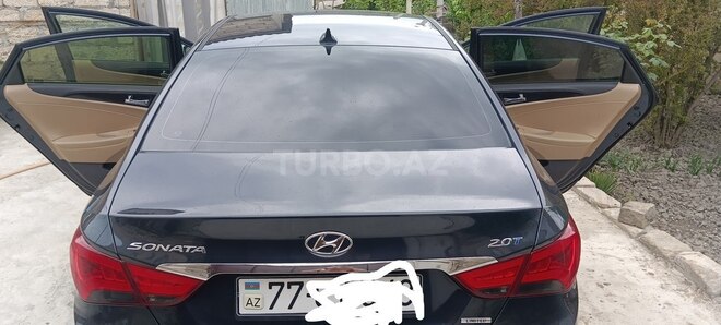 Hyundai Sonata-2
