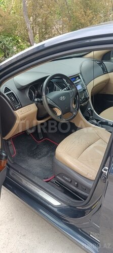 Hyundai Sonata-8