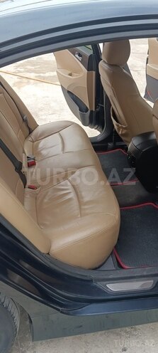 Hyundai Sonata-12
