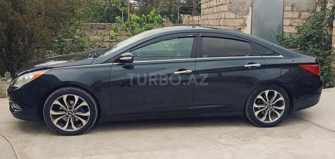 Hyundai Sonata-6