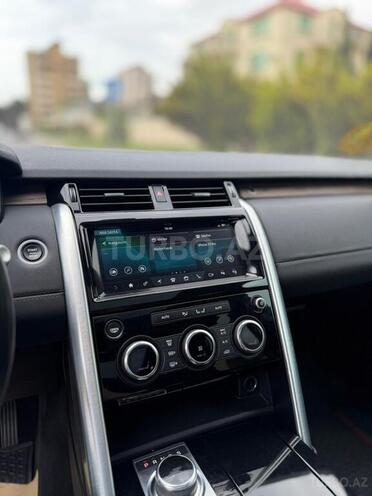 Land Rover Discovery-11