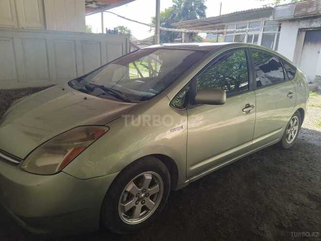 Toyota Prius-3