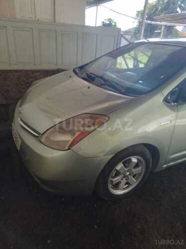 Toyota Prius-1