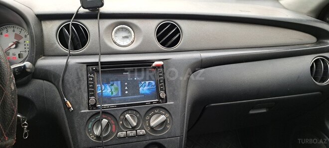 Mitsubishi Outlander-4