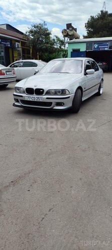 BMW 528-4
