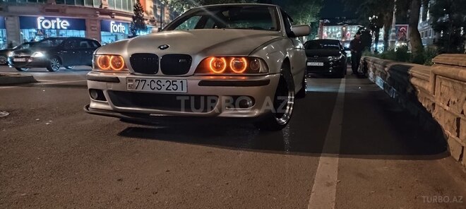 BMW 528-19