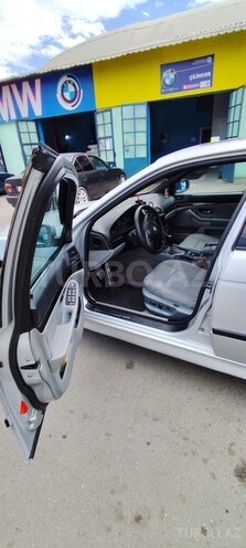 BMW 528-15