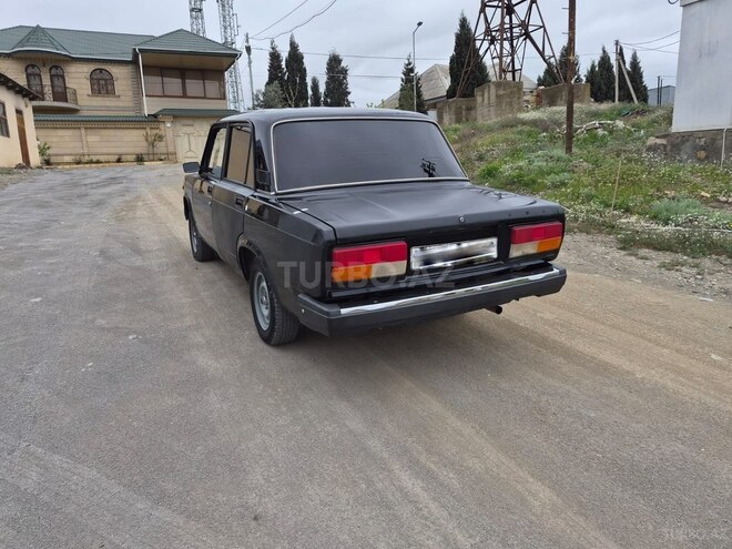 LADA (VAZ) 2107-2