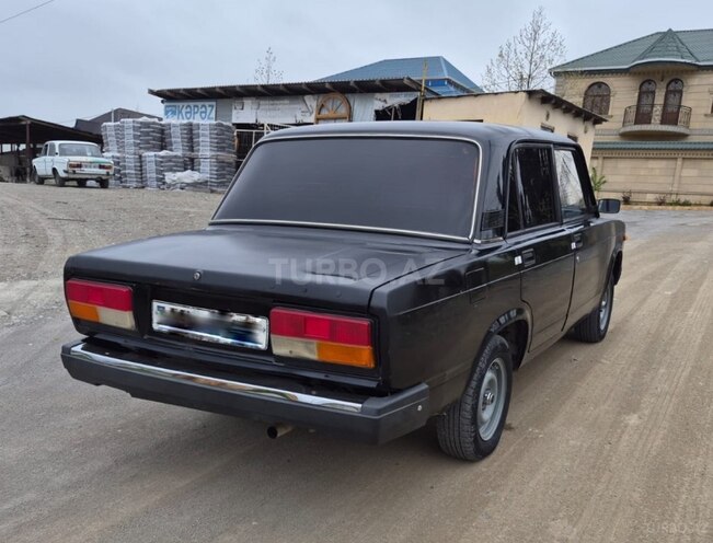 LADA (VAZ) 2107-4
