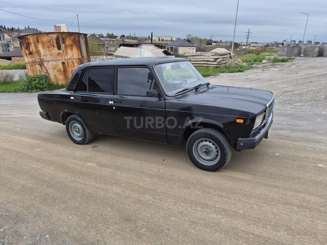 LADA (VAZ) 2107-5
