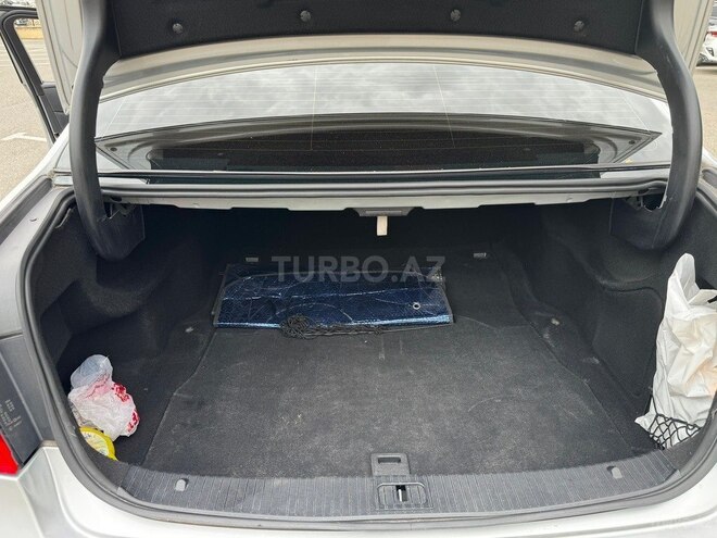 Mercedes E 220-2